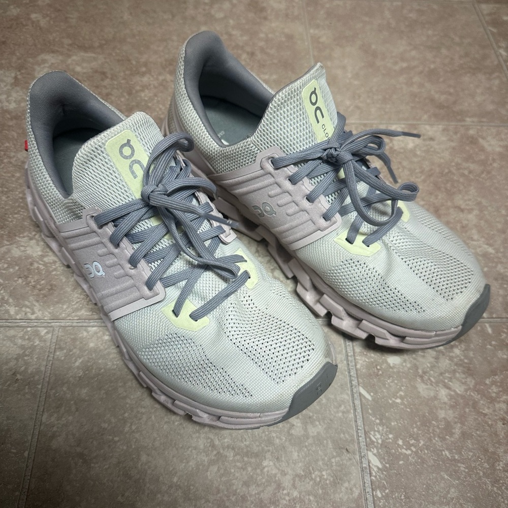 On Cloudswift3 AD Running Athletic Shoes, Ivory and Lily US 9 Women’s